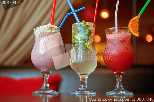 Image of three healthy nonalcoholic cocktails