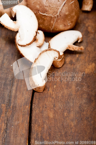 Image of shiitake mushrooms