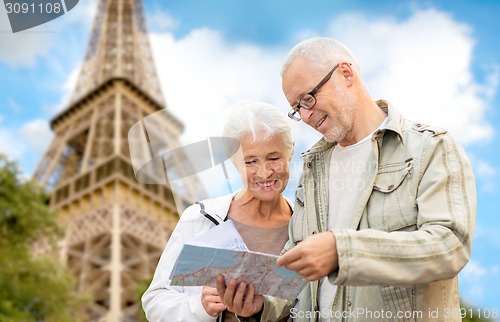 Image of senior couple on city street