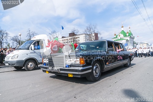 Image of Soviet luxury car ZIL-41047 on parade