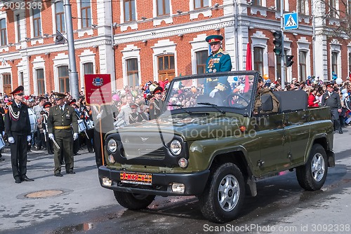 Image of General on SUV on parade in Tyumen