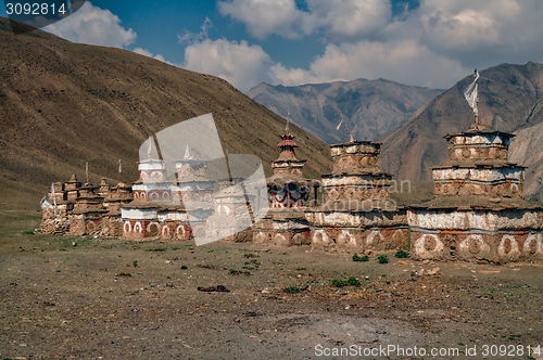 Image of Buddhist shrines