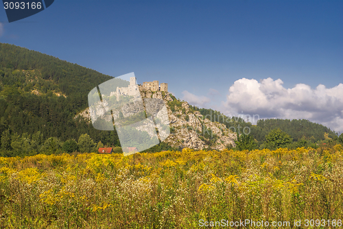 Image of Strecno castle