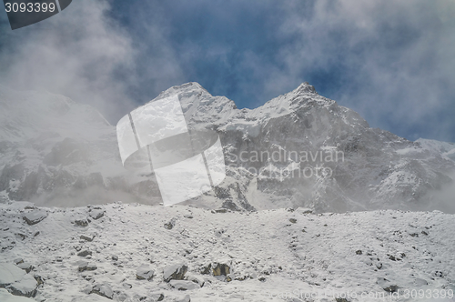 Image of Himalayas near Kanchenjunga