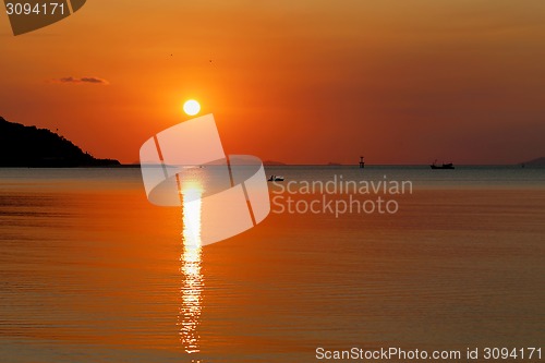 Image of sunset over the sea