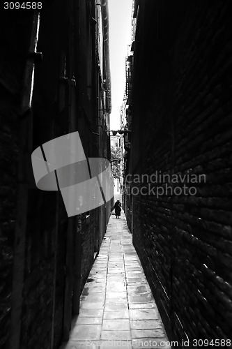 Image of Narrow street in Venice bw