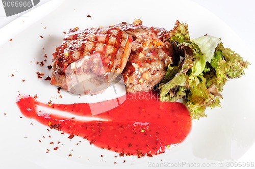 Image of Grilled steaks and vegetable salad