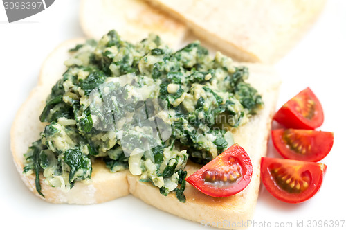 Image of Scrambled egg with spinach