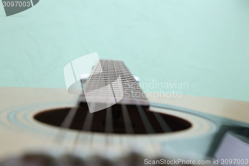 Image of strings on the guitar