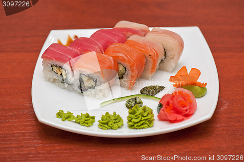 Image of Roll with cream cheese and salmon