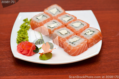 Image of Roll with cream cheese and salmon