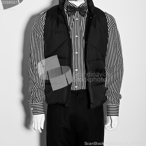 Image of mannequin dressed in male clothes