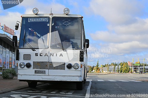 Image of White Scania Lahti 20 Bus from the 1970s