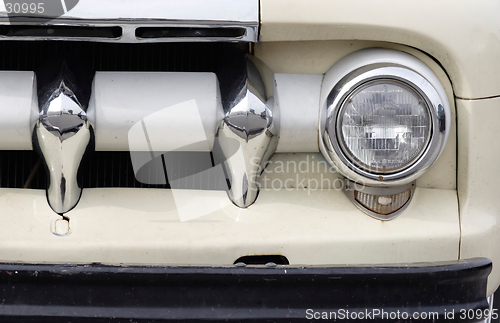 Image of Front Headlight of an old reliable truck