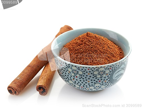 Image of Bowl of cinnamon powder