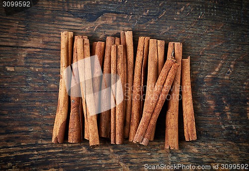 Image of cinnamon sticks