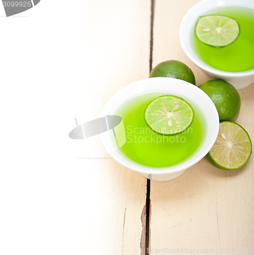 Image of green lime lemonade 