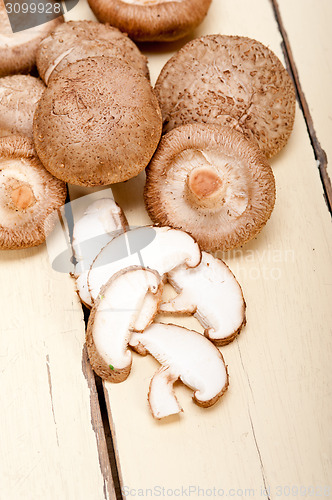 Image of shiitake mushrooms