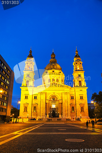 Image of St. Stephen basilica in Budapest, Hungary