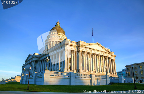 Image of Utah state capitol building in Salt Lake City