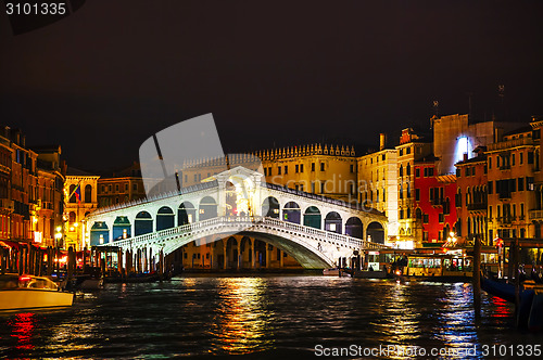 Image of Rialto Bridge (Ponte Di Rialto) in Venice, Italy