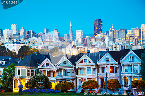 Image of San Francisco cityscape as seen from Alamo square park