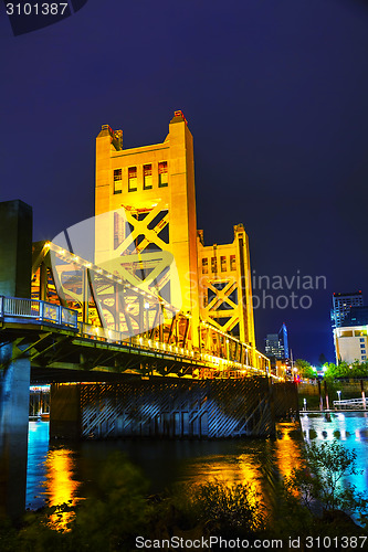 Image of Golden Gates drawbridge in Sacramento