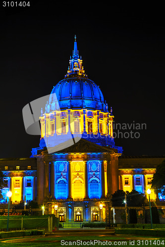 Image of San Francisco city hall at night time