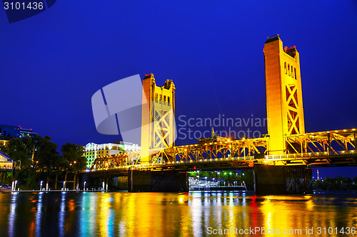 Image of Golden Gates drawbridge in Sacramento