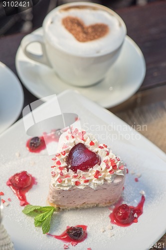Image of heart-shaped valentine cake