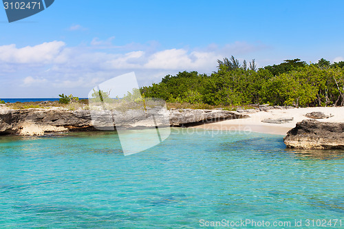 Image of smith cove beach at grand cayman