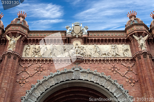 Image of triumphal arch in Barcelona