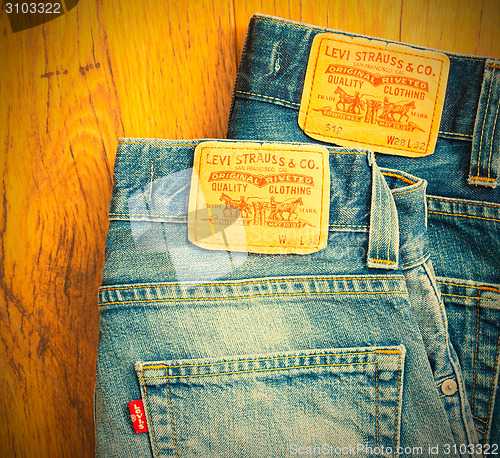 Image of close up of the Levis yellow label on the back pocket of a two p