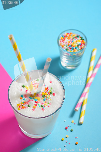 Image of  Glass of milk and Sprinkles 