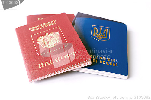 Image of Ukrainian and Russian ID passports 