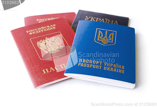 Image of Ukrainian and Russian ID passports 