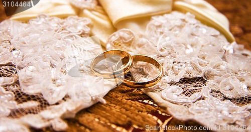 Image of wedding rings
