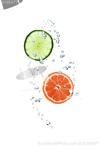 Image of slice of grapefruit and lime in water