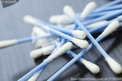 Image of Random pile of cotton ear buds