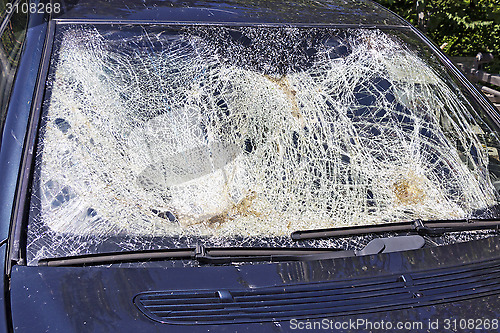 Image of Broken windscreen