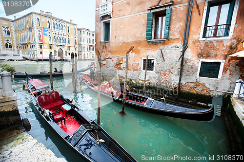 Image of Gondolas next to Ponte dell Academia in Venice