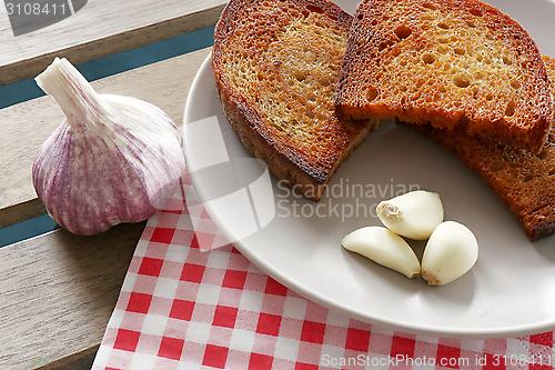 Image of fried bread and garlic