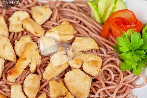 Image of pasta with chicken meat