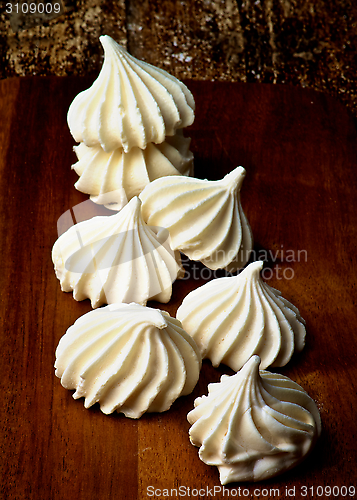 Image of Meringues