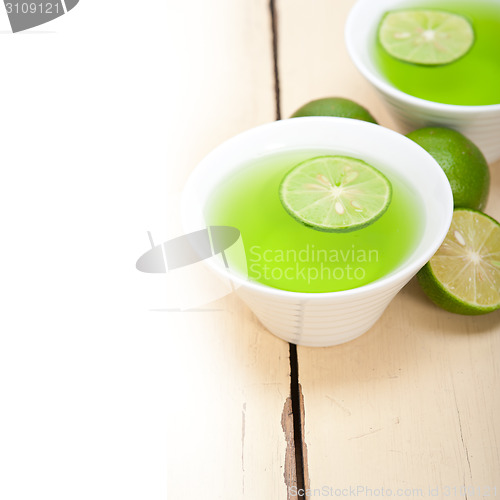 Image of green lime lemonade 