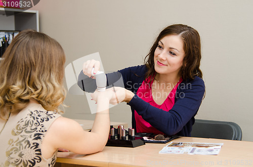 Image of Beauty consultant advertises massage means