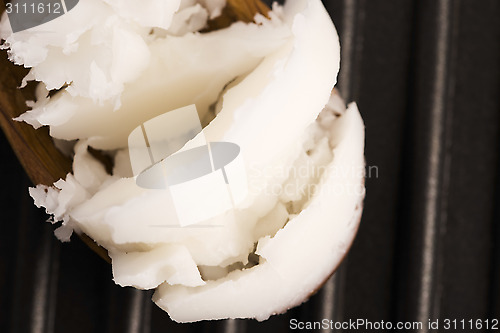 Image of coconut oil 
