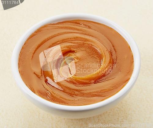 Image of bowl of caramel