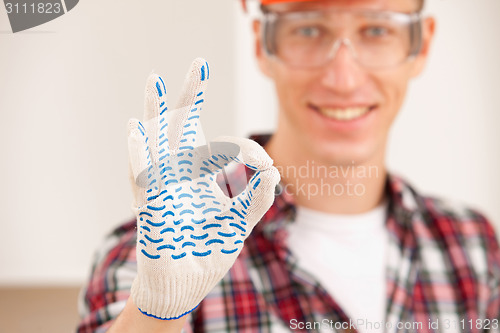 Image of worlman making a perfect gesture