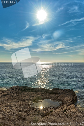 Image of Coastline with horizon and sky